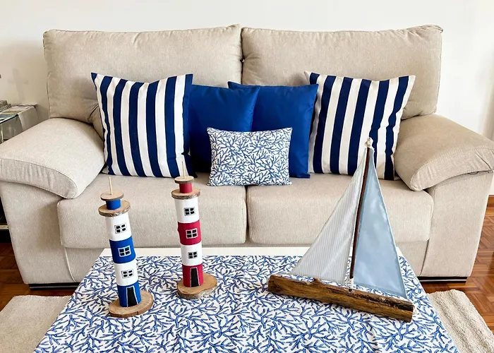 Apartamento Con Vistas Al Mar En Primera Linea.